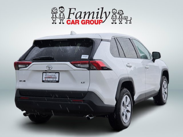 Used 2025 Toyota RAV4 LE FWD image 4