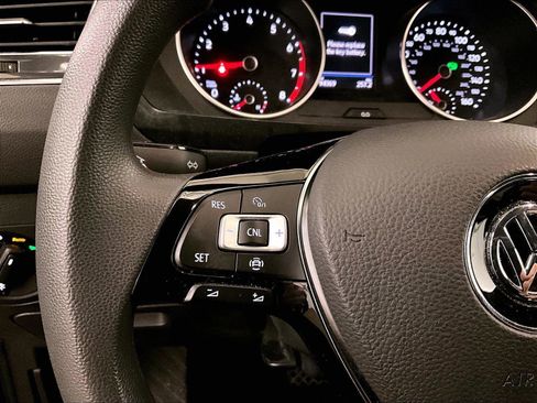 Used 2019 Volkswagen Tiguan S w/ Driver Assistance Package image 18