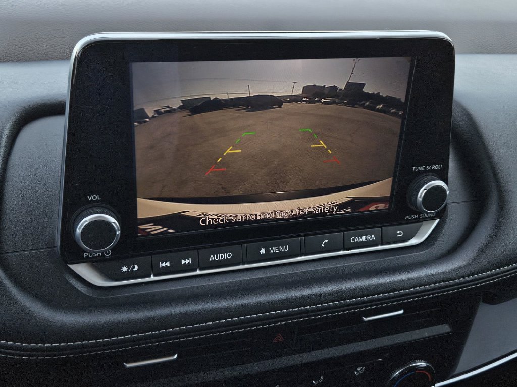 Used 2023 Nissan Rogue S FWD image 21