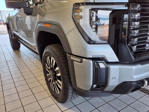 Used 2025 GMC Sierra 2500 Denali Ultimate AWD/4WD image 26