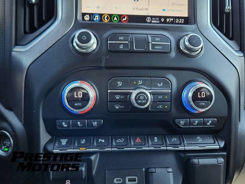 Used 2022 GMC Sierra 3500 Denali w/ Denali Ultimate Package AWD/4WD image 12