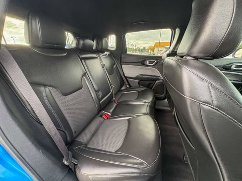 Used 2023 Jeep Compass Latitude w/ Convenience Group AWD/4WD image 28