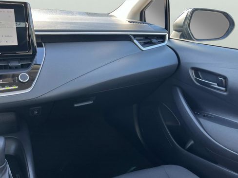 Used 2023 Toyota Corolla LE image 11