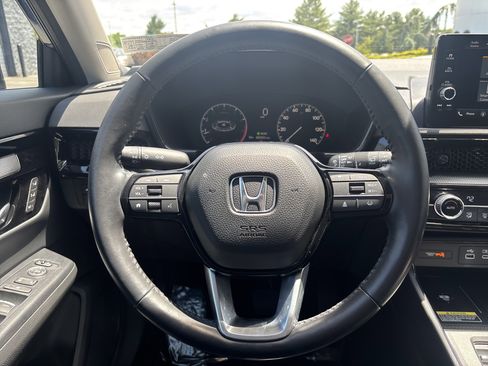 Used 2024 Honda CR-V EX-L image 3