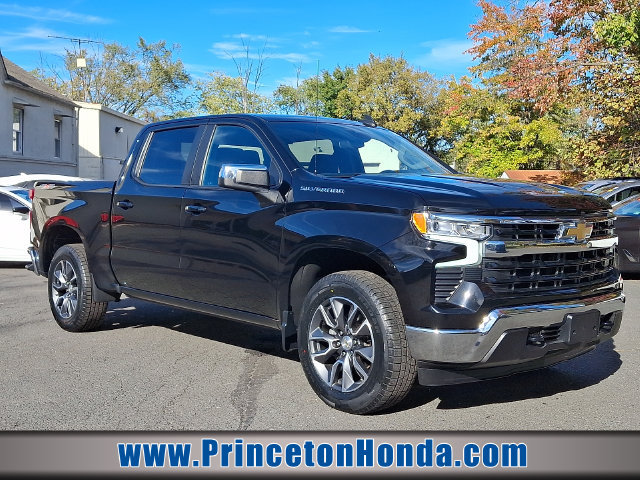 Used 2023 Chevrolet Silverado 1500 LT AWD/4WD image 1