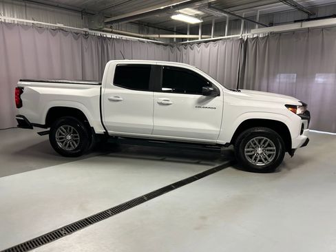 Used 2024 Chevrolet Colorado LT w/ LT Convenience Package RWD image 8