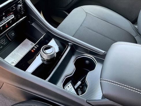 New 2025 Jeep Grand Cherokee L Laredo w/ Luxury Tech Group I image 7