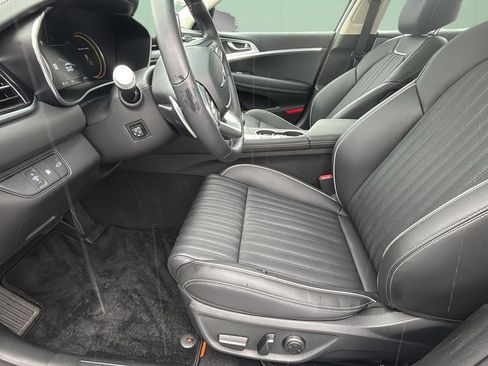 Used 2026 Genesis G70 2.5T Prestige image 19