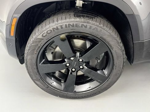 New 2026 Land Rover Defender 110 X-Dynamic SE AWD/4WD image 33