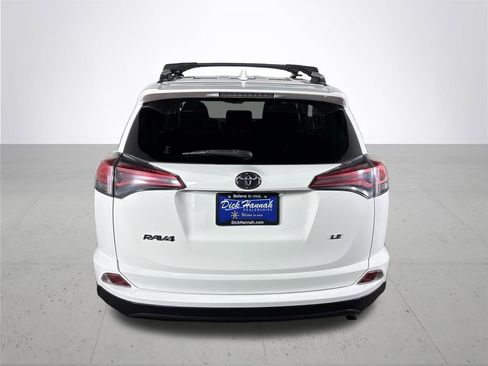 Used 2017 Toyota RAV4 LE image 7