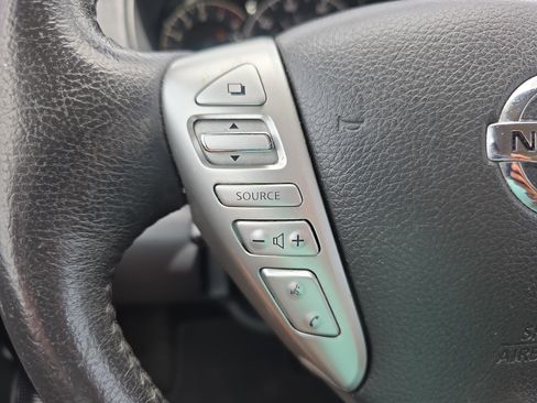 Used 2019 Nissan Versa Note SV FWD image 19