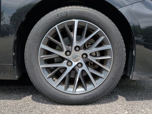 Used 2016 Lexus ES 350 w/ Luxury Package w/Wood Trim FWD image 13