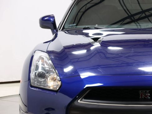 Used 2014 Nissan GT-R Premium image 79