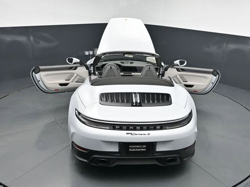 Certified 2025 Porsche 911 Carrera S RWD image 33