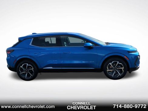 Used 2025 Chevrolet Equinox EV LT w/ Convenience Package FWD image 4