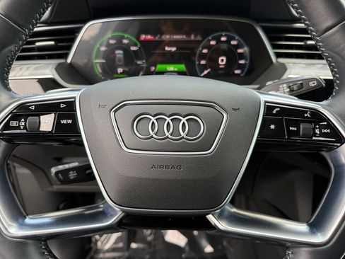 Used 2021 Audi e-tron Premium Plus w/ Premium Plus Package AWD/4WD image 20