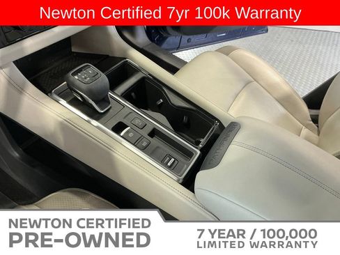 Used 2023 Nissan Pathfinder SL FWD image 12