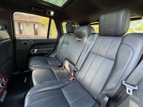 Used 2017 Land Rover Range Rover HSE image 54