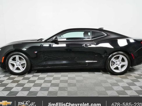 Certified 2023 Chevrolet Camaro LT RWD image 24