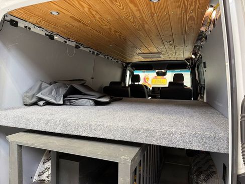 Used 2020 Mercedes-Benz Sprinter 2500 image 44