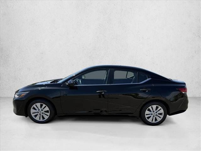 Used 2025 Nissan Sentra S FWD image 9
