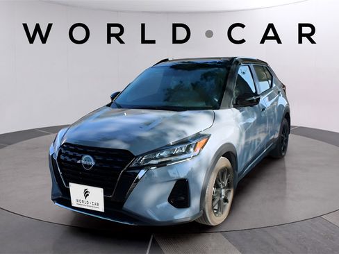 Used 2024 Nissan Kicks SR w/ SR Premium Package image 3