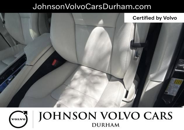 Used 2025 Volvo XC90 T8 Plus w/ Protection Package Premier AWD/4WD image 9