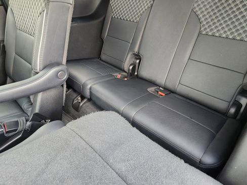 Used 2026 GMC Acadia Denali w/ Super Cruise Package FWD image 14