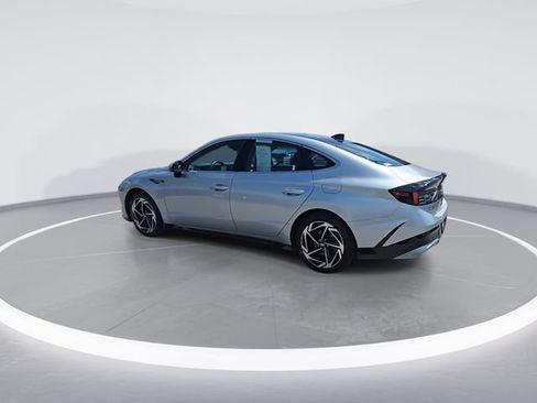Certified 2024 Hyundai Sonata SEL w/ Convenience Package FWD image 6