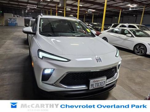 Used 2024 Buick Encore GX Sport Touring image 4