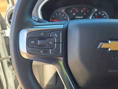 Used 2025 Chevrolet Blazer LT AWD/4WD image 17