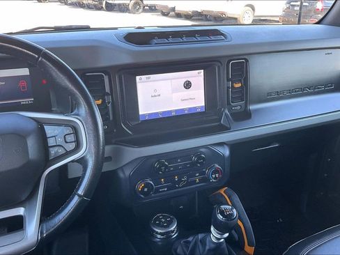 Used 2022 Ford Bronco Badlands image 9