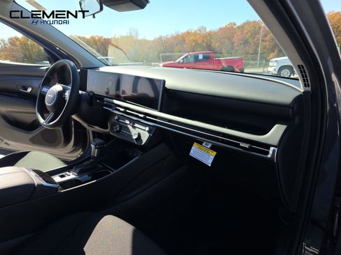 New 2026 Hyundai Tucson SE image 30