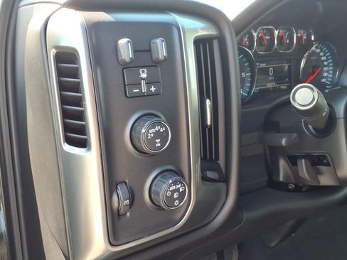 Used 2018 Chevrolet Silverado 1500 LT w/ All Star Edition AWD/4WD image 23
