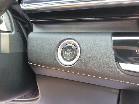 Used 2022 Cadillac Escalade Sport AWD/4WD image 30