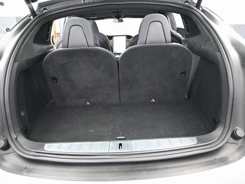 Used 2019 Tesla Model X 100D image 31
