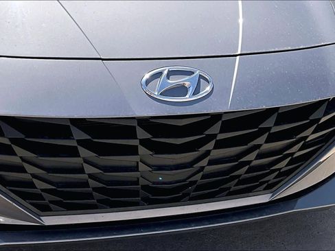 Used 2022 Hyundai Elantra SEL FWD image 53
