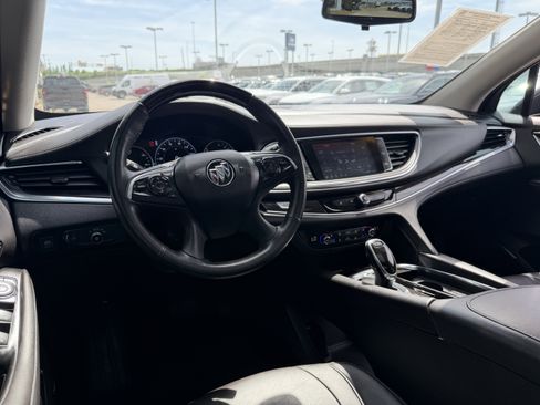 Used 2021 Buick Enclave Avenir w/ Avenir Technology Package AWD/4WD image 32