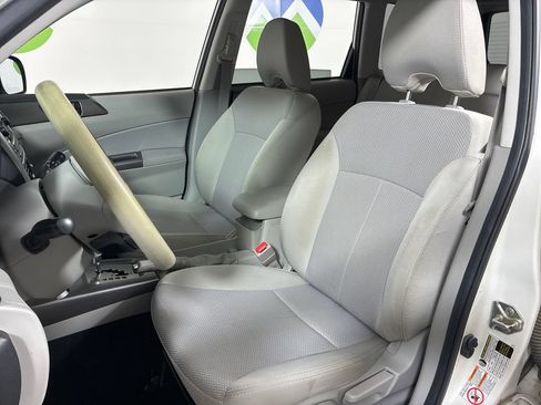 Used 2013 Subaru Forester 2.5X AWD/4WD image 26