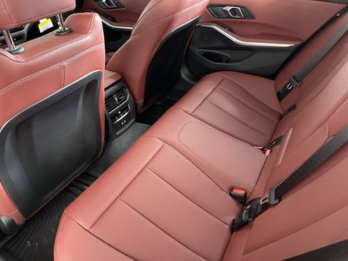 Used 2025 BMW 330i xDrive Sedan w/ Convenience Package image 16