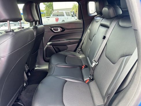 Used 2025 Jeep Compass Latitude w/ Altitude Special Edition image 16