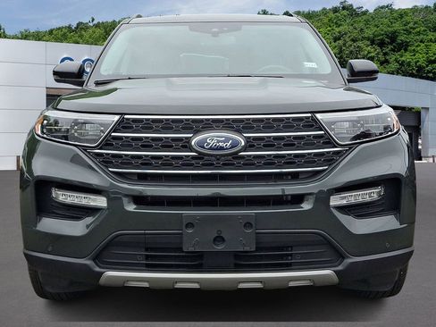 Used 2023 Ford Explorer XLT w/ Equipment Group 202A AWD/4WD image 2