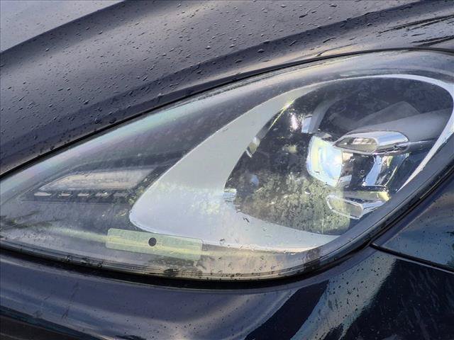 Used 2020 Porsche Cayenne AWD/4WD image 7