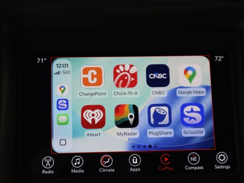 Used 2022 Dodge Challenger SXT w/ Driver Convenience Group image 25