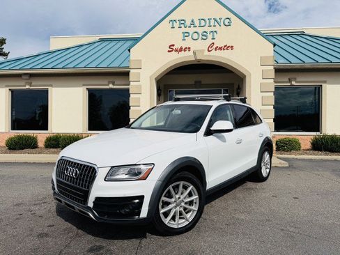 Used 2017 Audi Q5 2.0T Premium Plus w/ Technology Package image 23