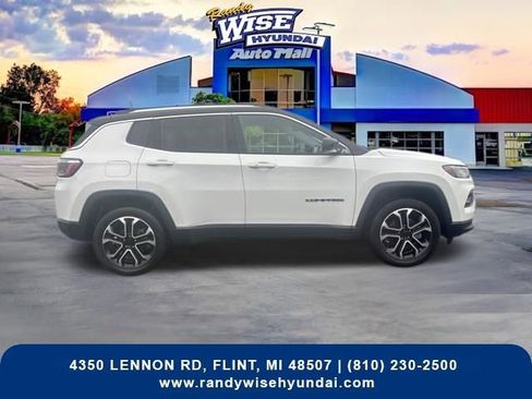 Used 2022 Jeep Compass Limited image 9