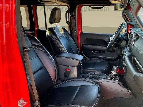 Used 2023 Jeep Wrangler Unlimited Sahara w/ Cold Weather Group image 27