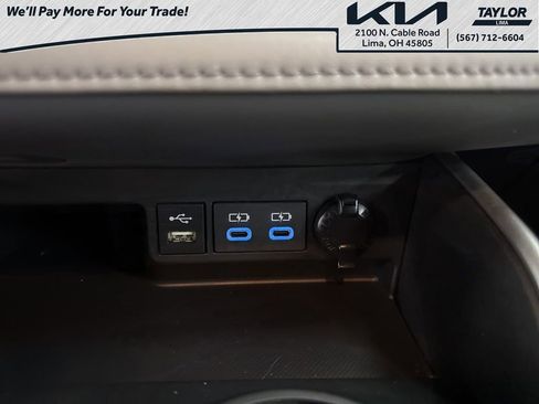 Used 2022 Toyota Highlander XLE image 17