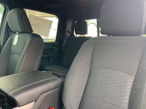 New 2026 RAM 2500 Big Horn AWD/4WD image 17
