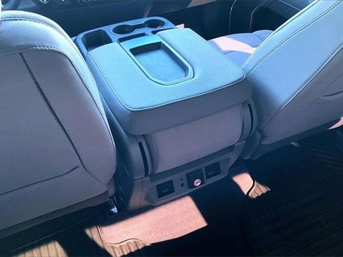 Used 2026 Chevrolet Silverado 1500 LT image 24